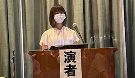 Ms. Hibiki Okamura, 2nd year student, performed an oral presentation as the first author at NEURO2022.