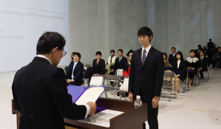 Mr. Syunya Sadaki, 3rd year student, was awarded the School of Integrative and Global Majors Dean's Award.