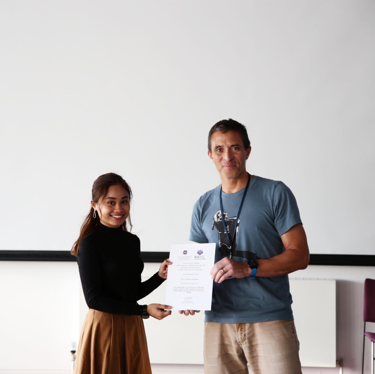 Ms. Michelle Jane Clemeno Genoveso(Humanics 1st) received the “Most improved presenter award” at the 2019 Tsukuba-Edinburgh Summer School Program.